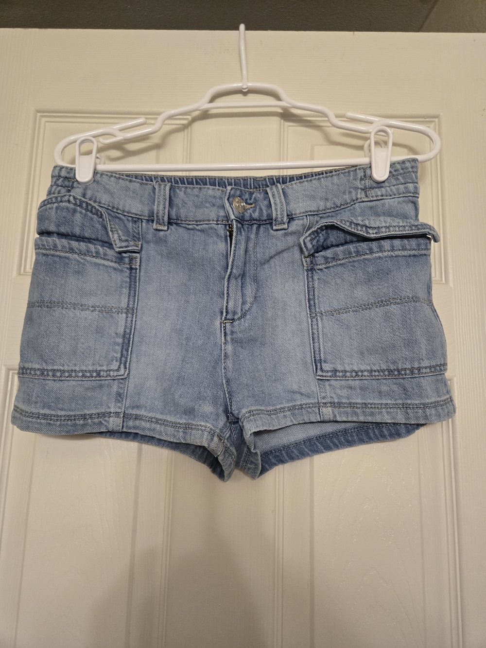 H & M/Divided Light Blue Denim Women's Cargo Shorts Size 4